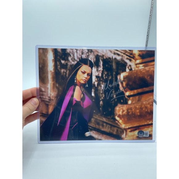 Bam Box December 2022 Mortal Kombat Musetta Vander 8x10 Auto BGS - Picture 1 of 4